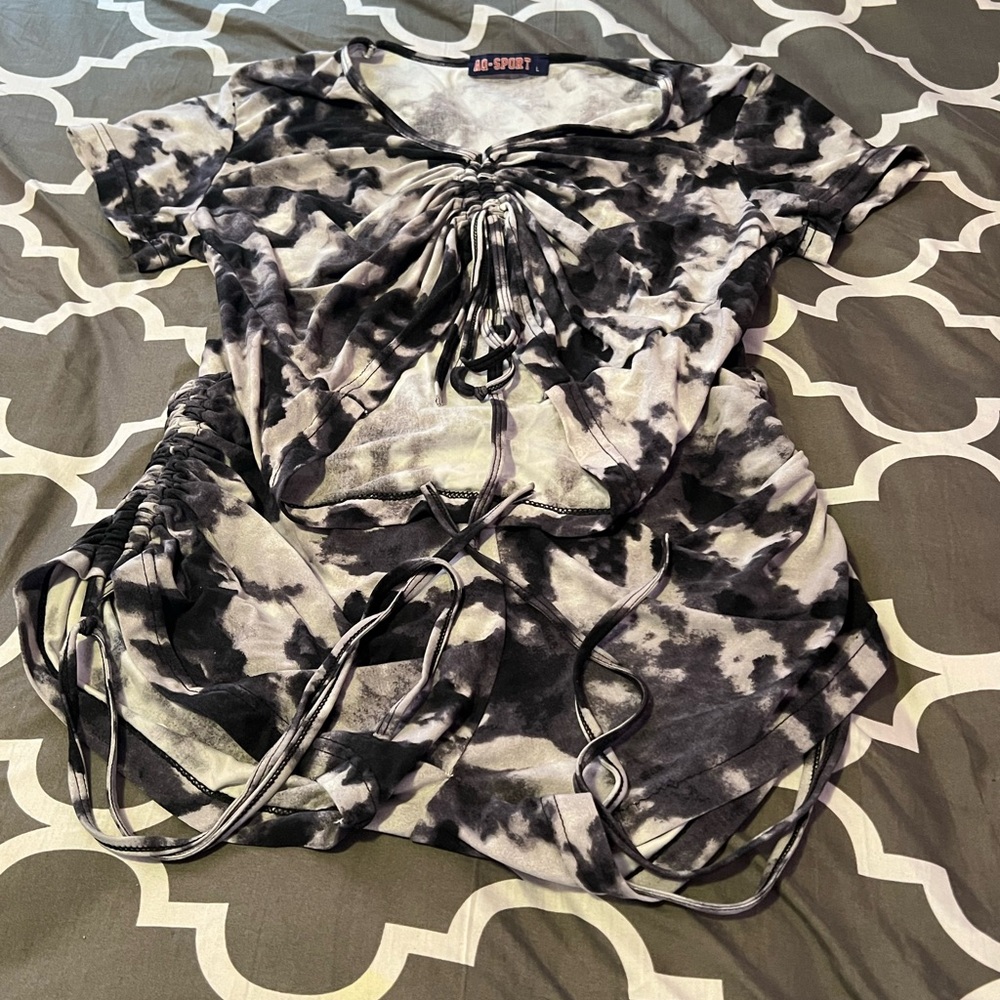 Women's Black and Grey Crop-top and Shorts Set🩷🩷